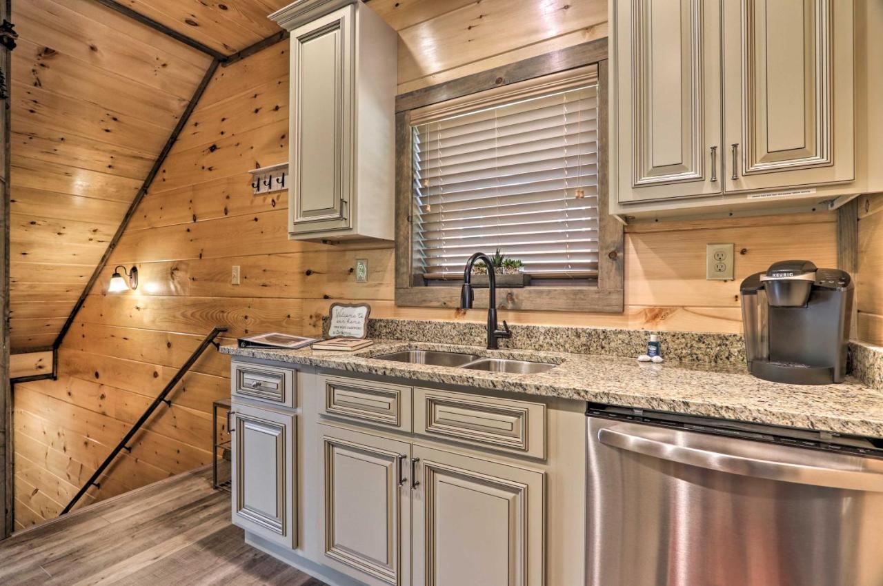 Modern Cabin With Hot Tub And Game Room In Gatlinburg! Esterno foto