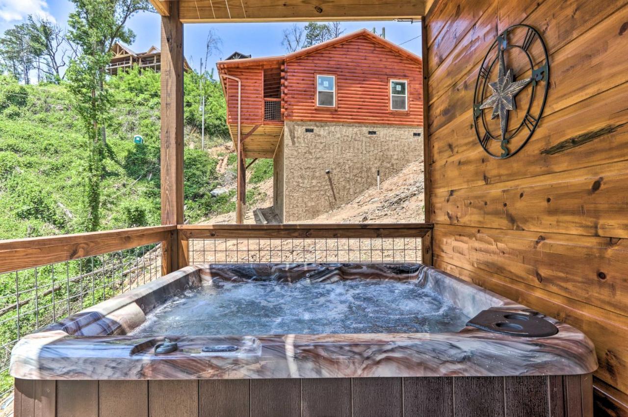 Modern Cabin With Hot Tub And Game Room In Gatlinburg! Esterno foto