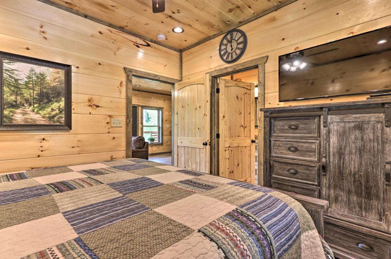Modern Cabin With Hot Tub And Game Room In Gatlinburg! Esterno foto