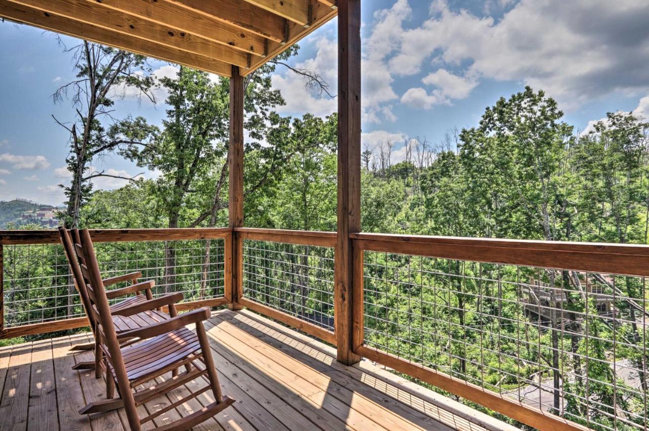 Modern Cabin With Hot Tub And Game Room In Gatlinburg! Esterno foto